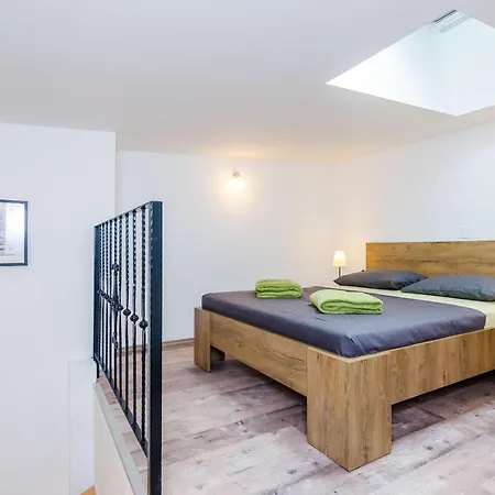 Baza - Duplex Double No.7 Apartmán